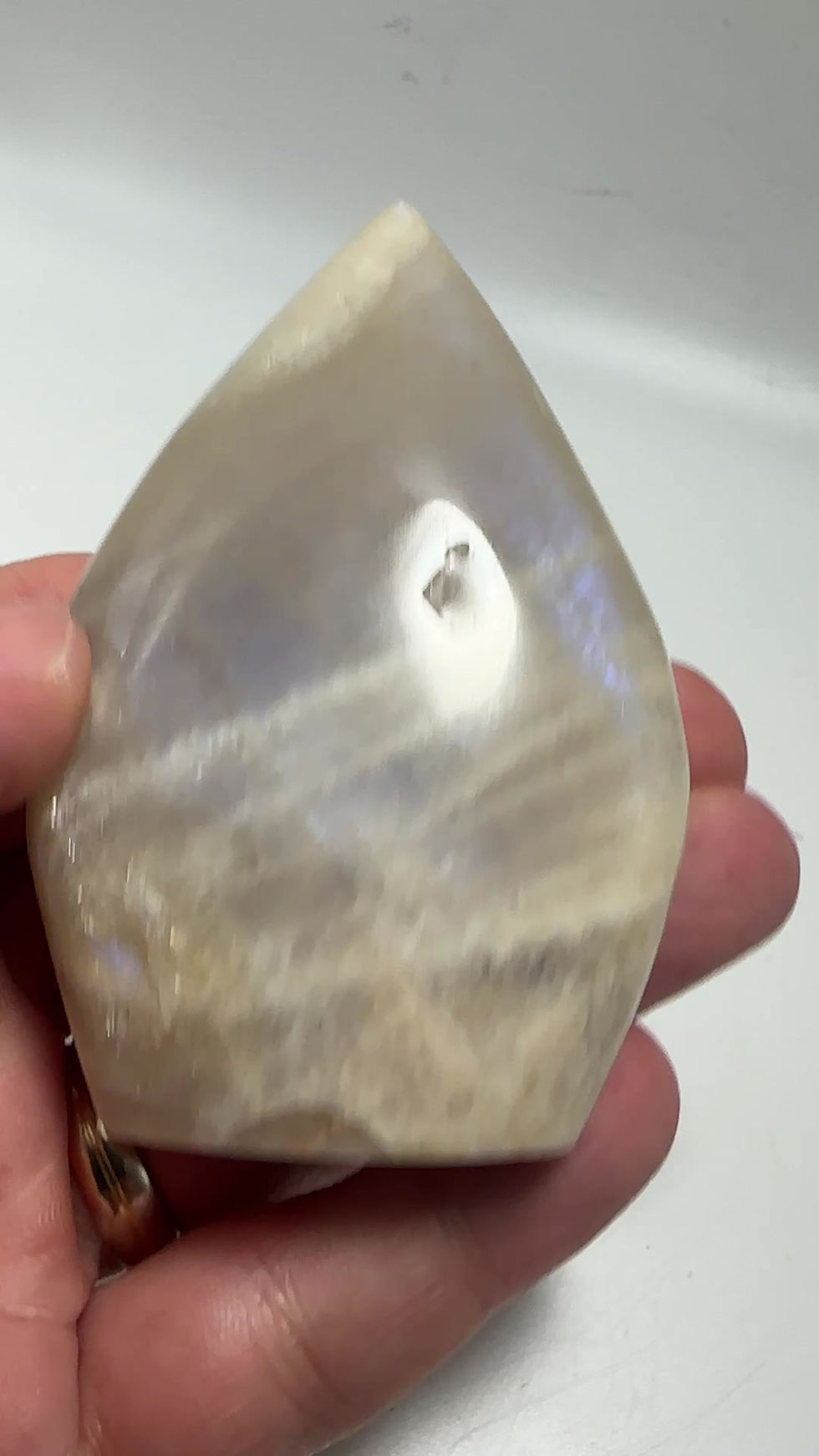 Thumbnail: Rainbow moonstone (White Labradorite)