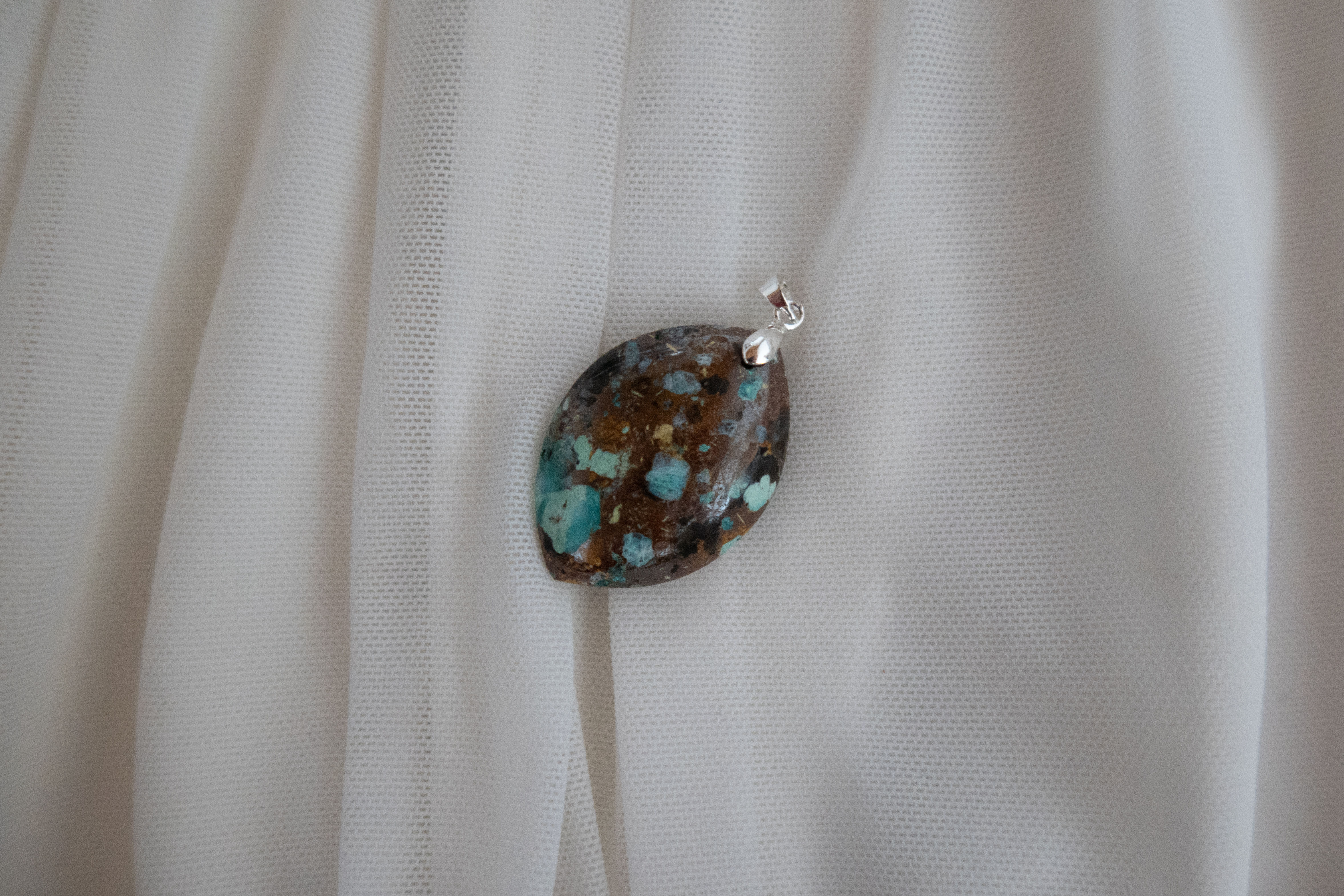 Pendentif chrysocolle avec matrice