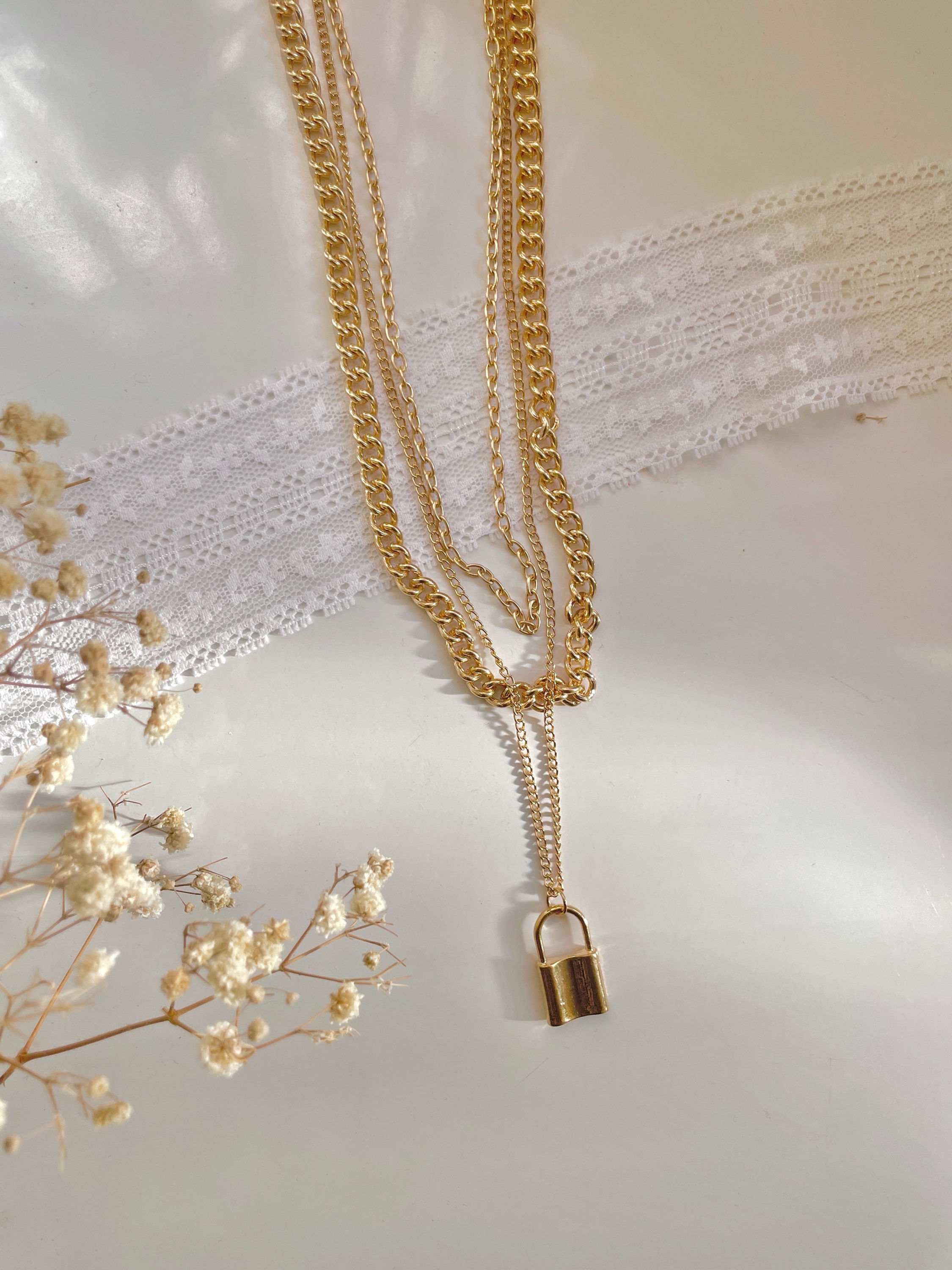 Lock Layered Chain  