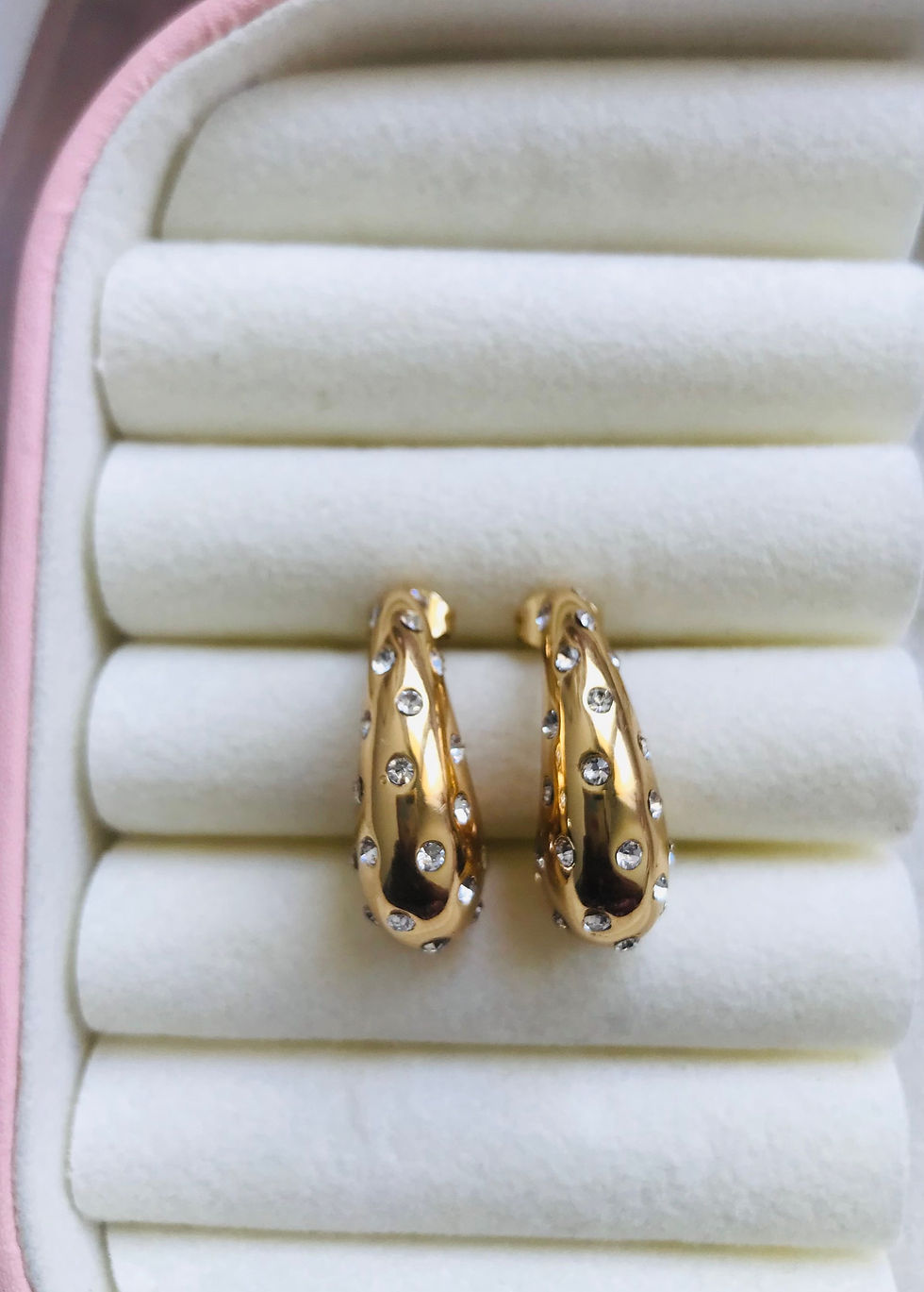 Thumbnail: Aurelia Studded Earrings 