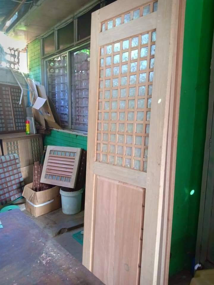 Thumbnail: capiz door