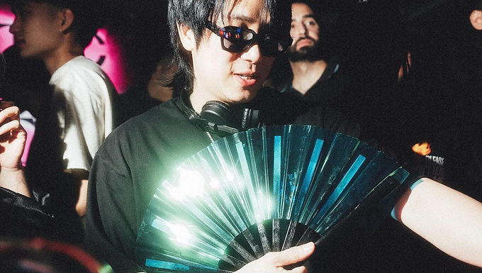 Club gigs