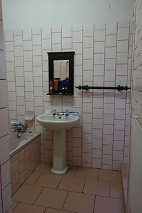 badkamer 2.JPG
