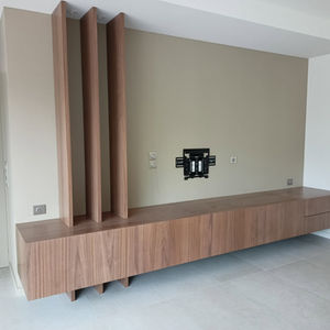 Meuble TV et niche plaquées en noyer