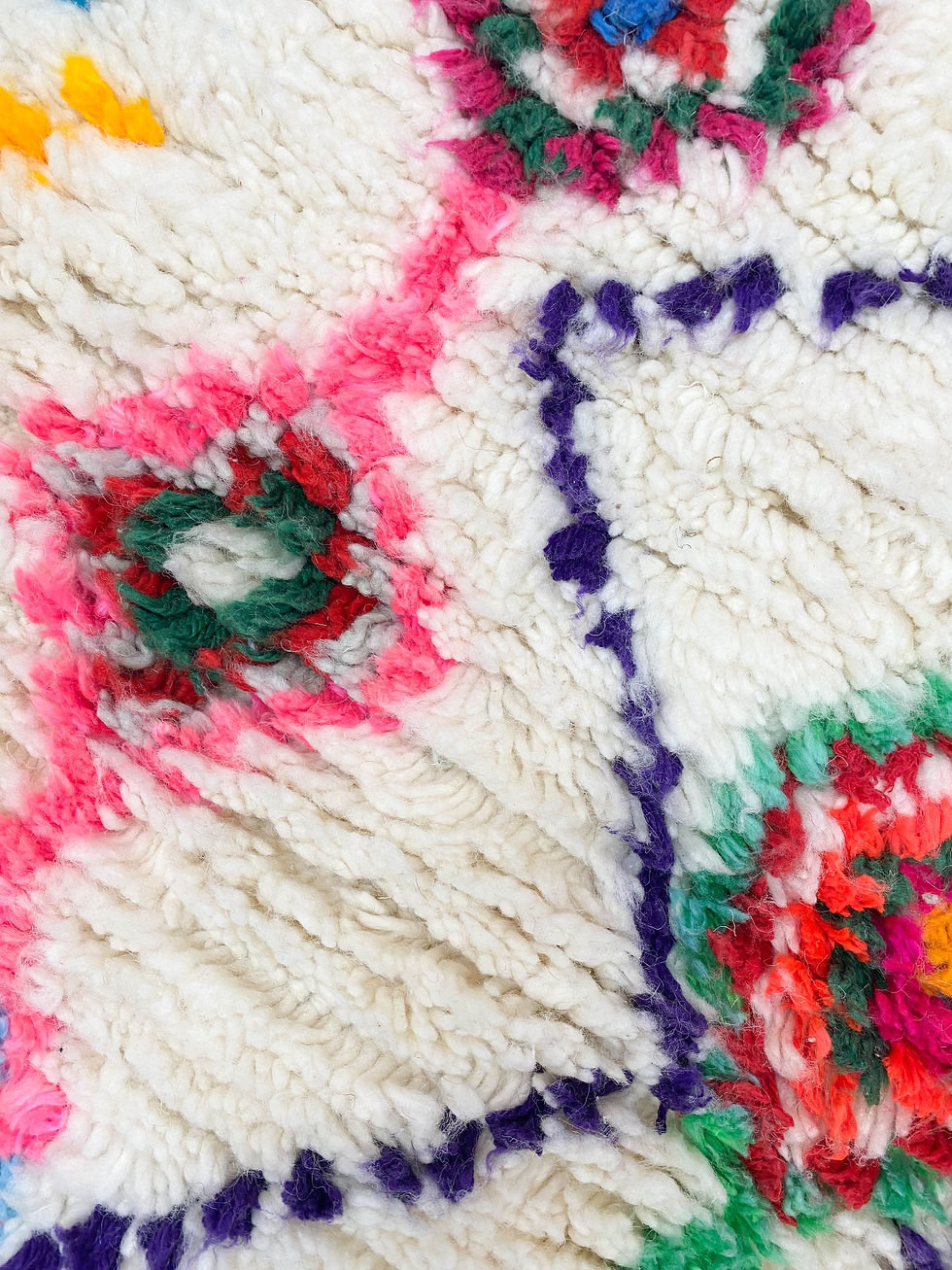 Miniature : Tapis berbère Azilal écru à motifs colorés 1,59x1,12m