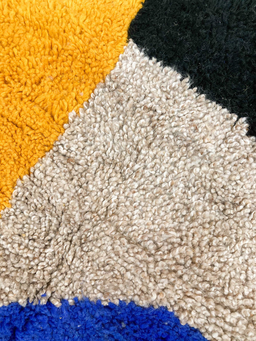 Miniature : Tapis berbère Boujaad chiné beige à motifs colorés 2,52x1,64m