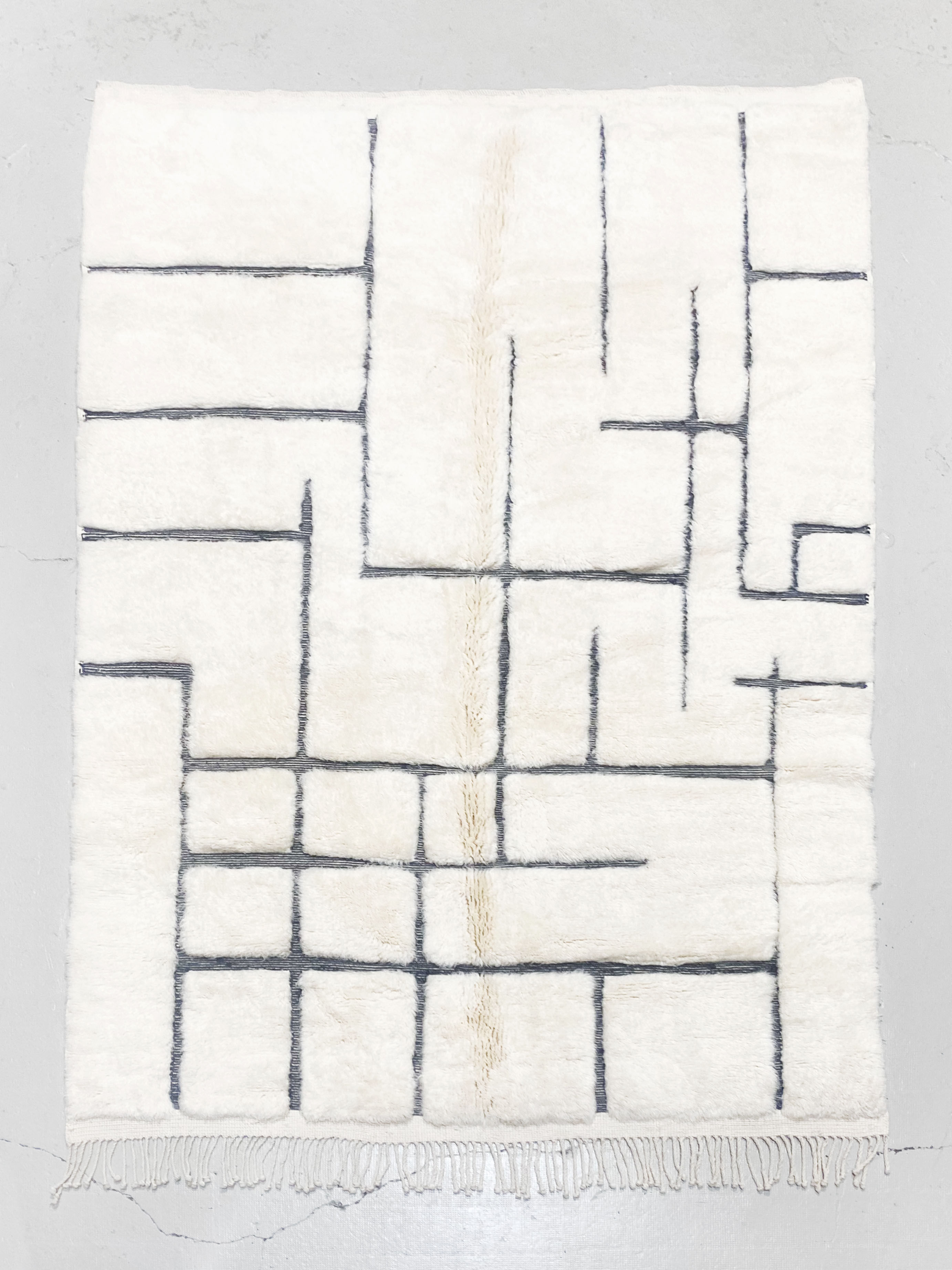 Tapis berbère M'rirt écru à motifs gris gravés 2,95x2m