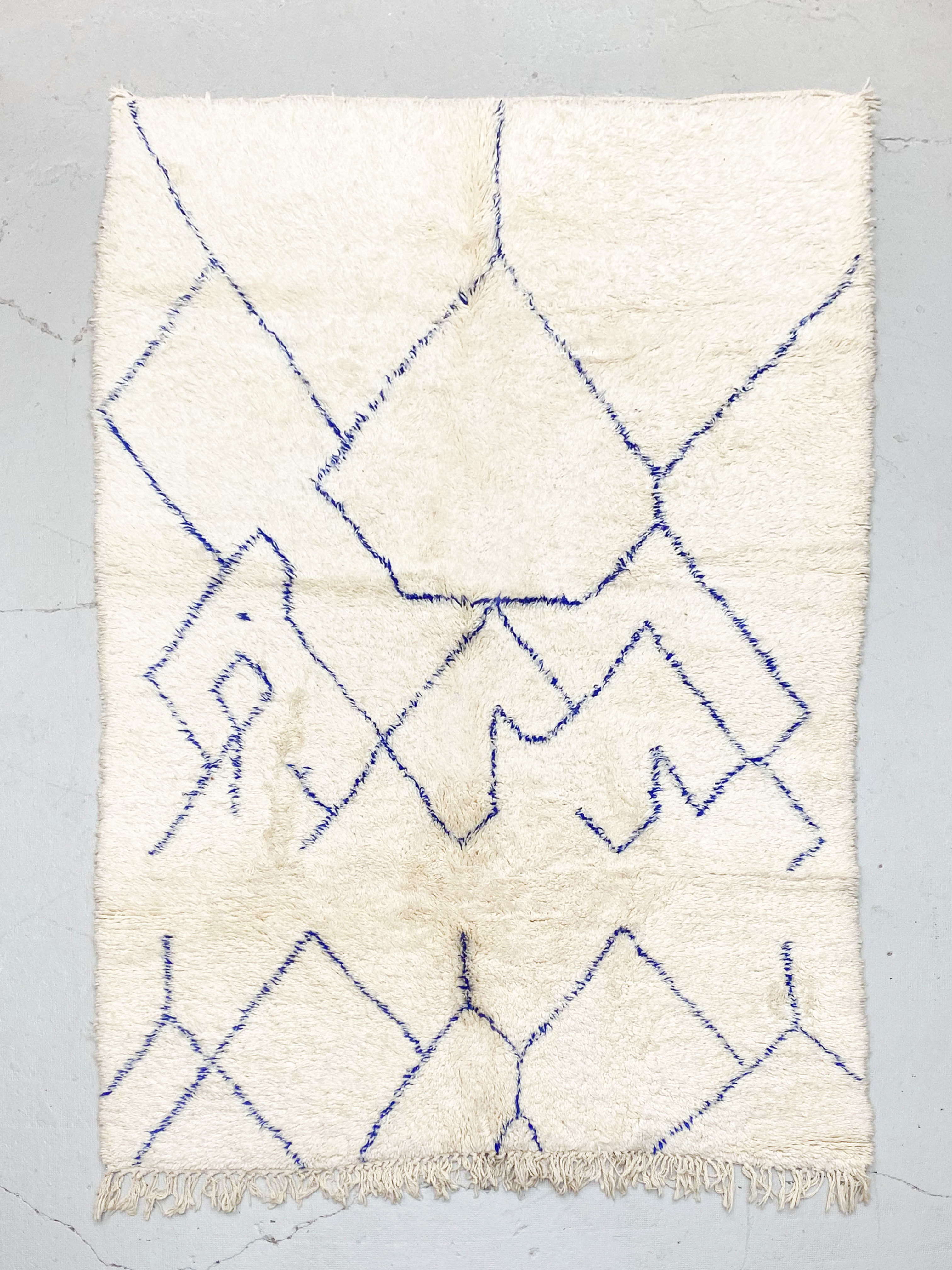 Tapis berbère Marmoucha à motifs graphiques bleu majorelle 2,81x2,01m