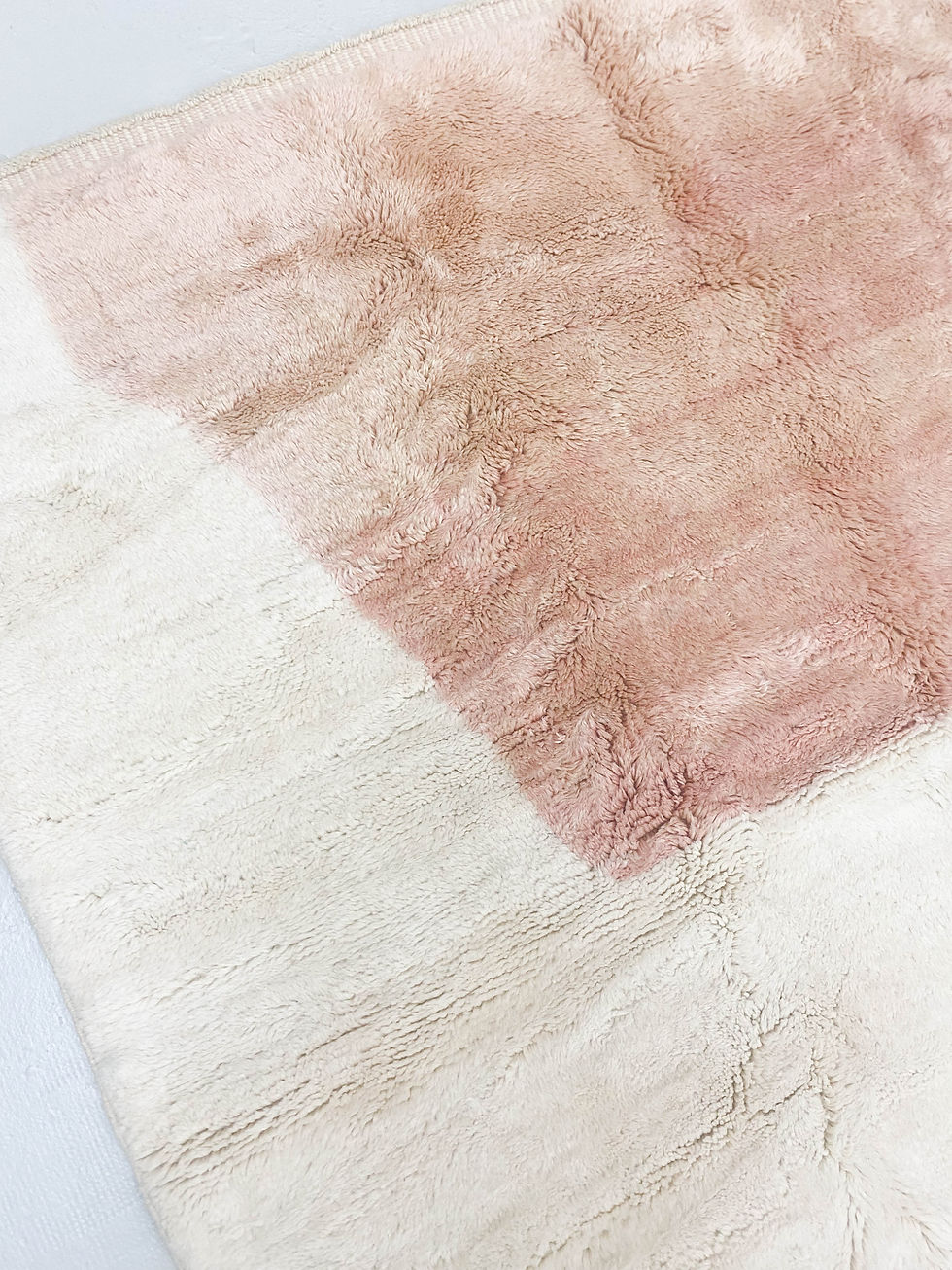 Thumbnail: Tapis M'rirt - collection sauvage