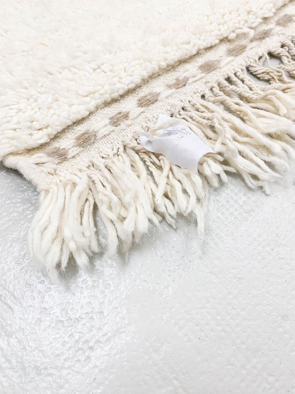 Miniature : Tapis berbère Beni Ouarain écru à motifs marrons 2,90x2,04m