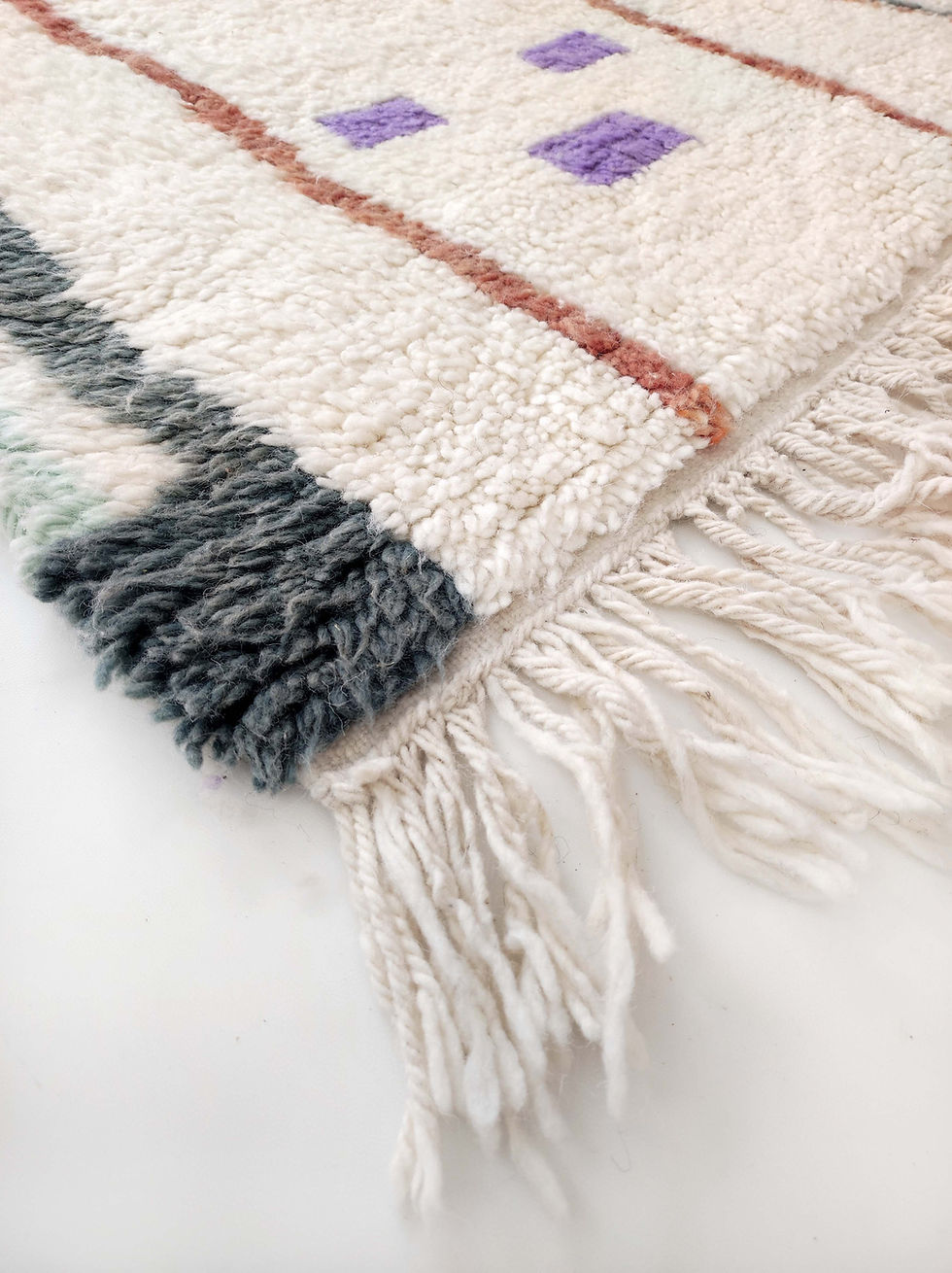 Miniature : Tapis berbère Beni Ouarain écru à motifs pastels 2,90x2,08m