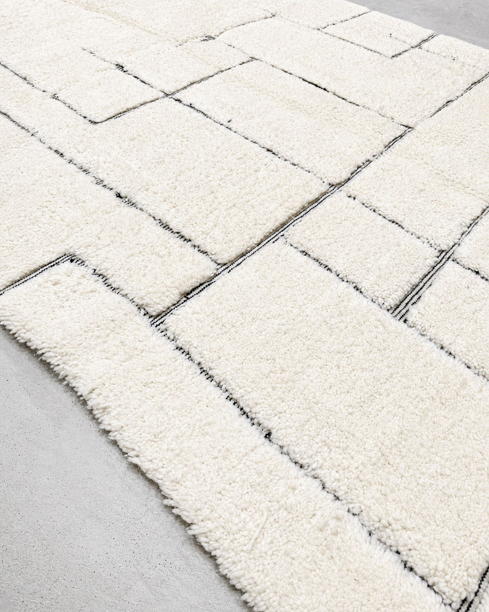 Miniatura: Alfombra bereber Beni Ouarain color crudo con motivos geométricos, 2,95 x 2 m