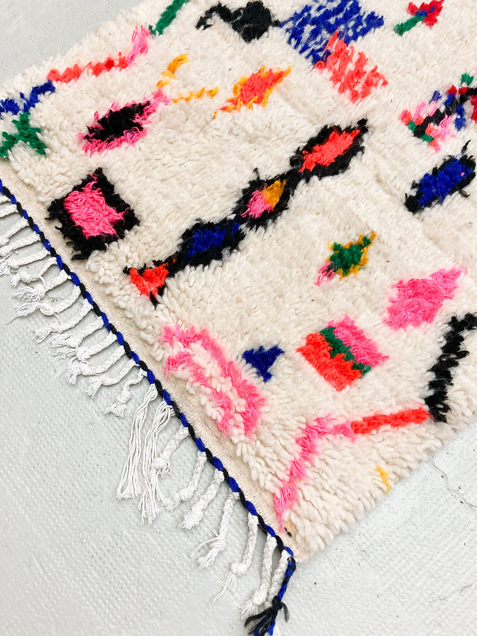 Miniature : Tapis berbère Azilal couloir écru à motifs colorés 1,58x0,70m