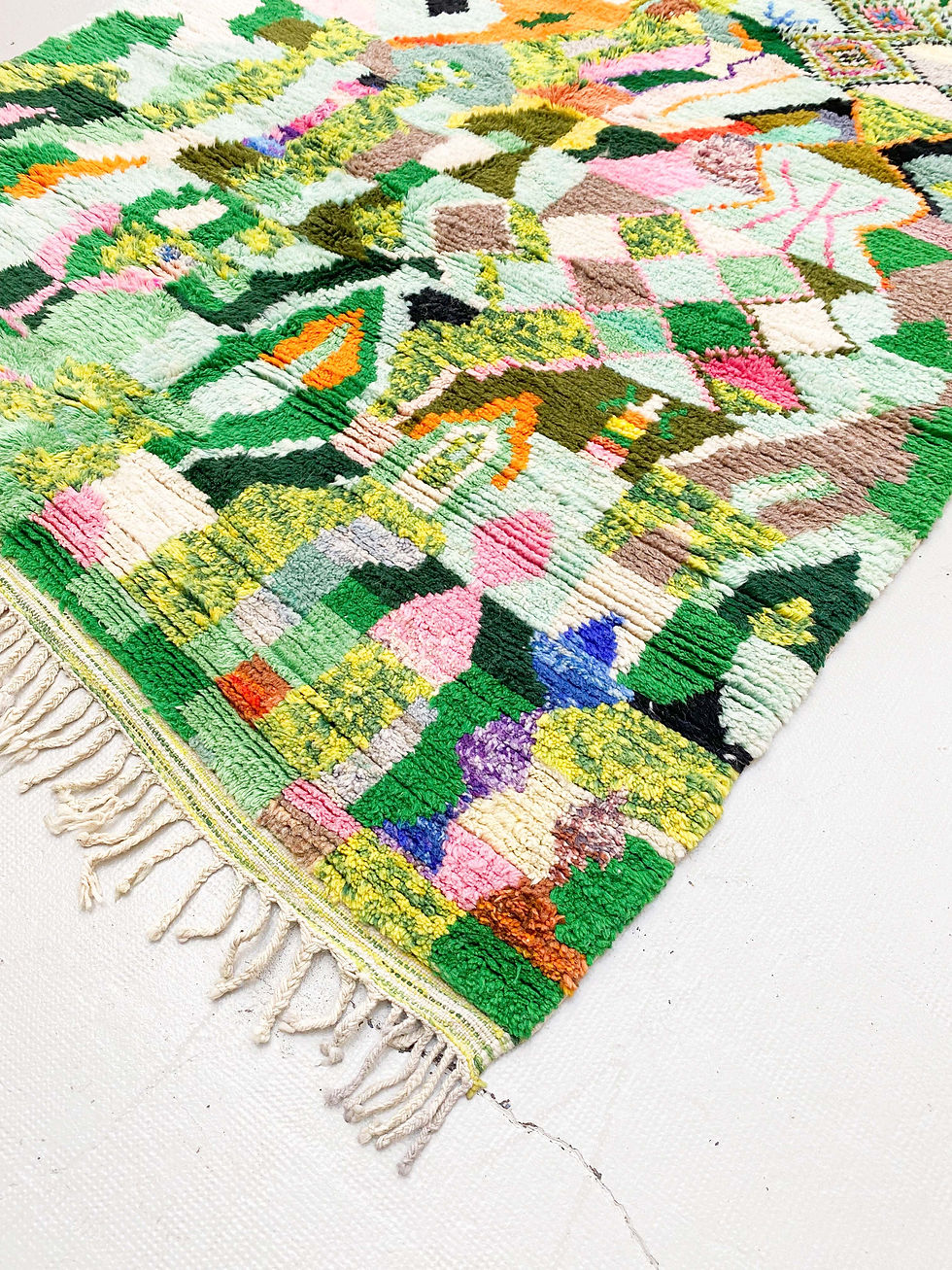 Miniature : Tapis berbère Boujaad à motifs colorés 2,46x1,63m