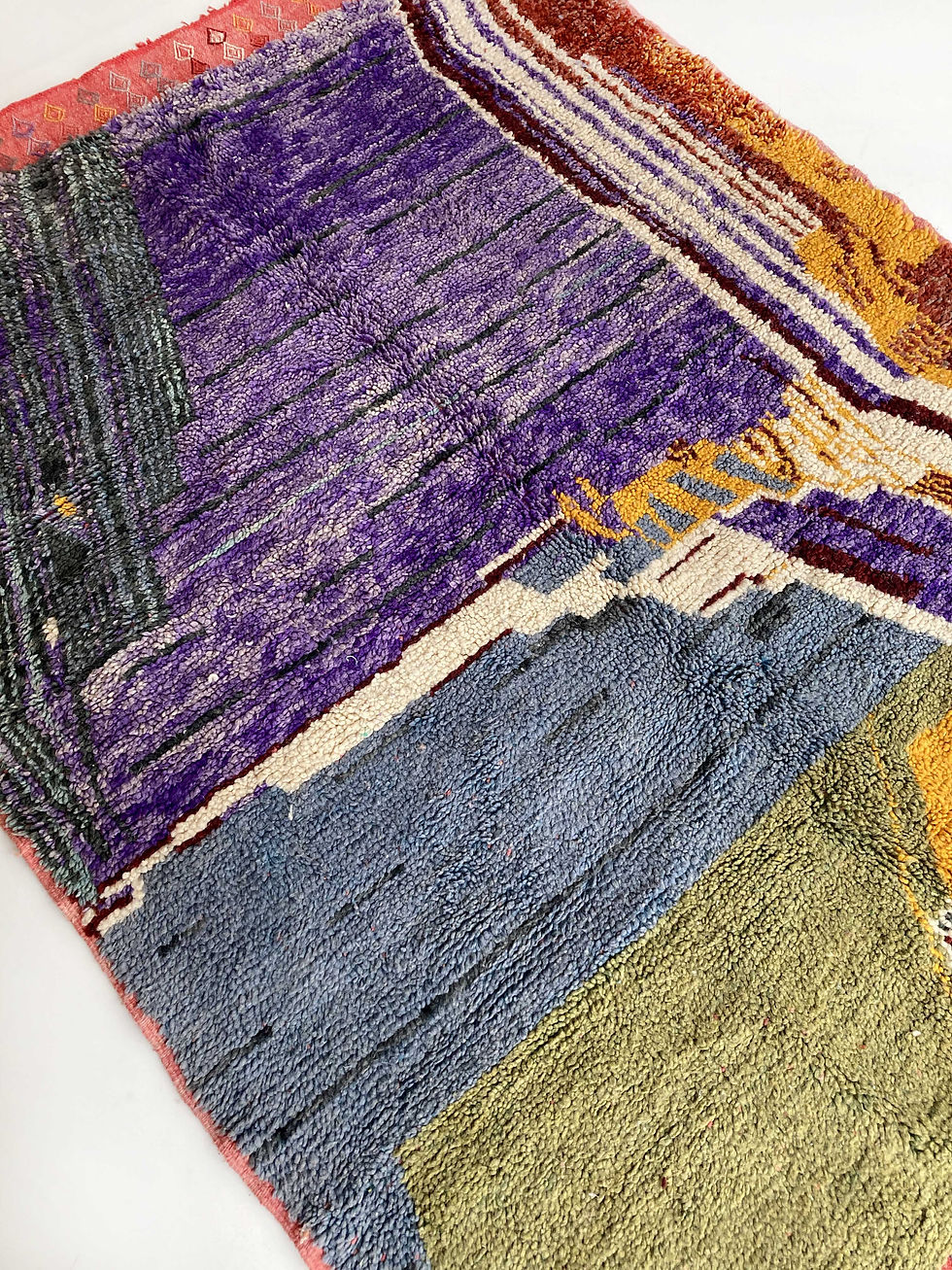 Miniature : Tapis berbère Boujaad violet à motifs colorés 2,22x1,66m