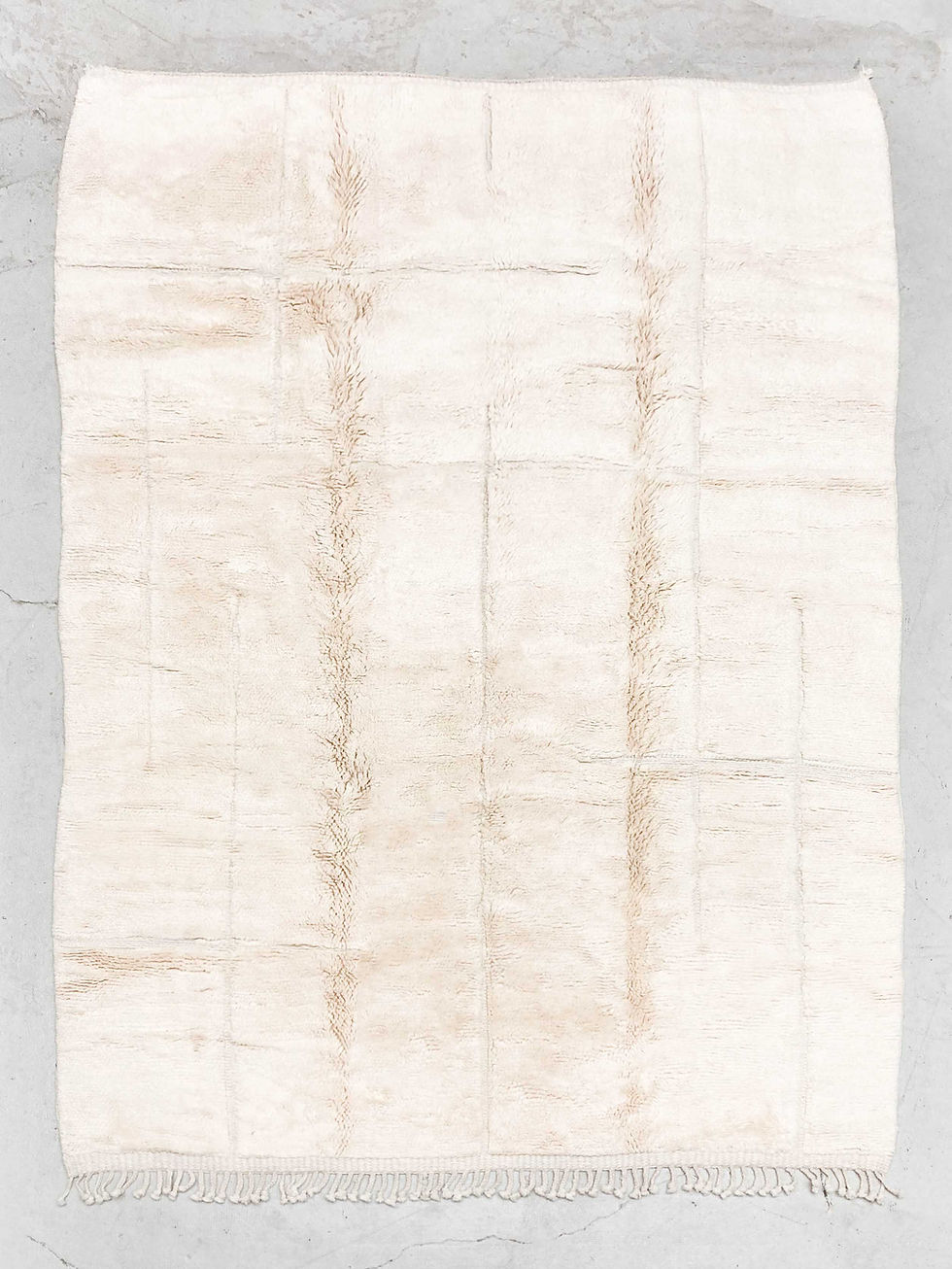 Miniature : Tapis berbère M'rirt écru uni à motifs gravés 2,77x2,15m