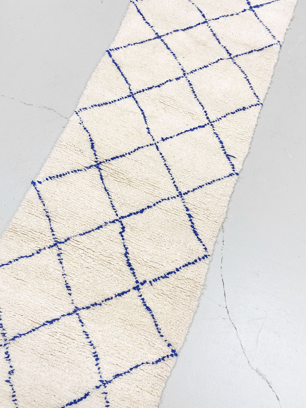Miniature : Tapis berbère Beni Ouarain à losanges bleu majorelle 3,07x0,82m