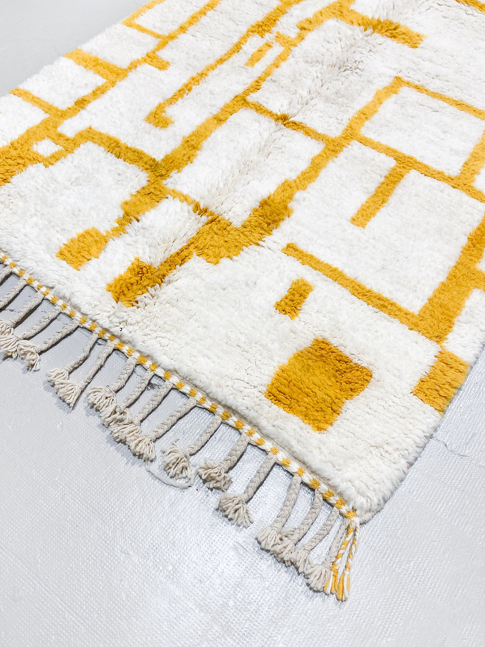 Miniature : Tapis berbère Beni Ouarain écru motifs jaunes 2,53x1,55m