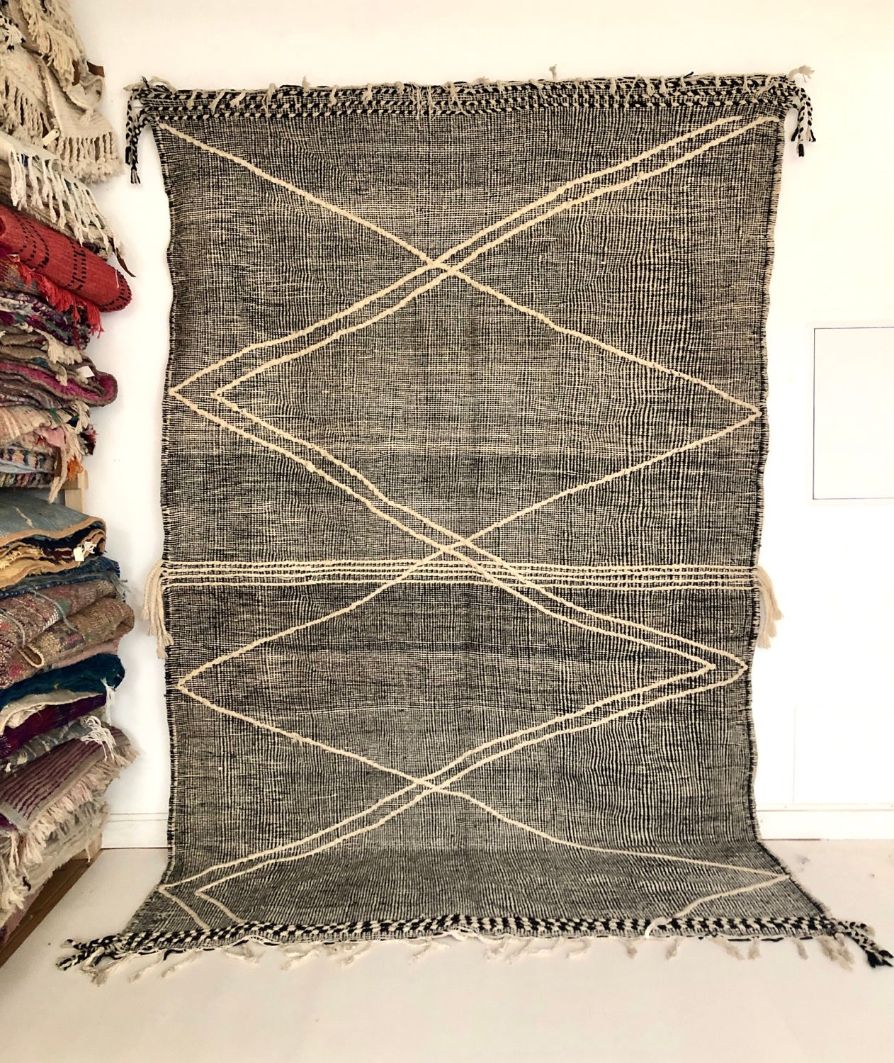 Kilom berbère Zanafi noir et blanc 3,36x2,10m