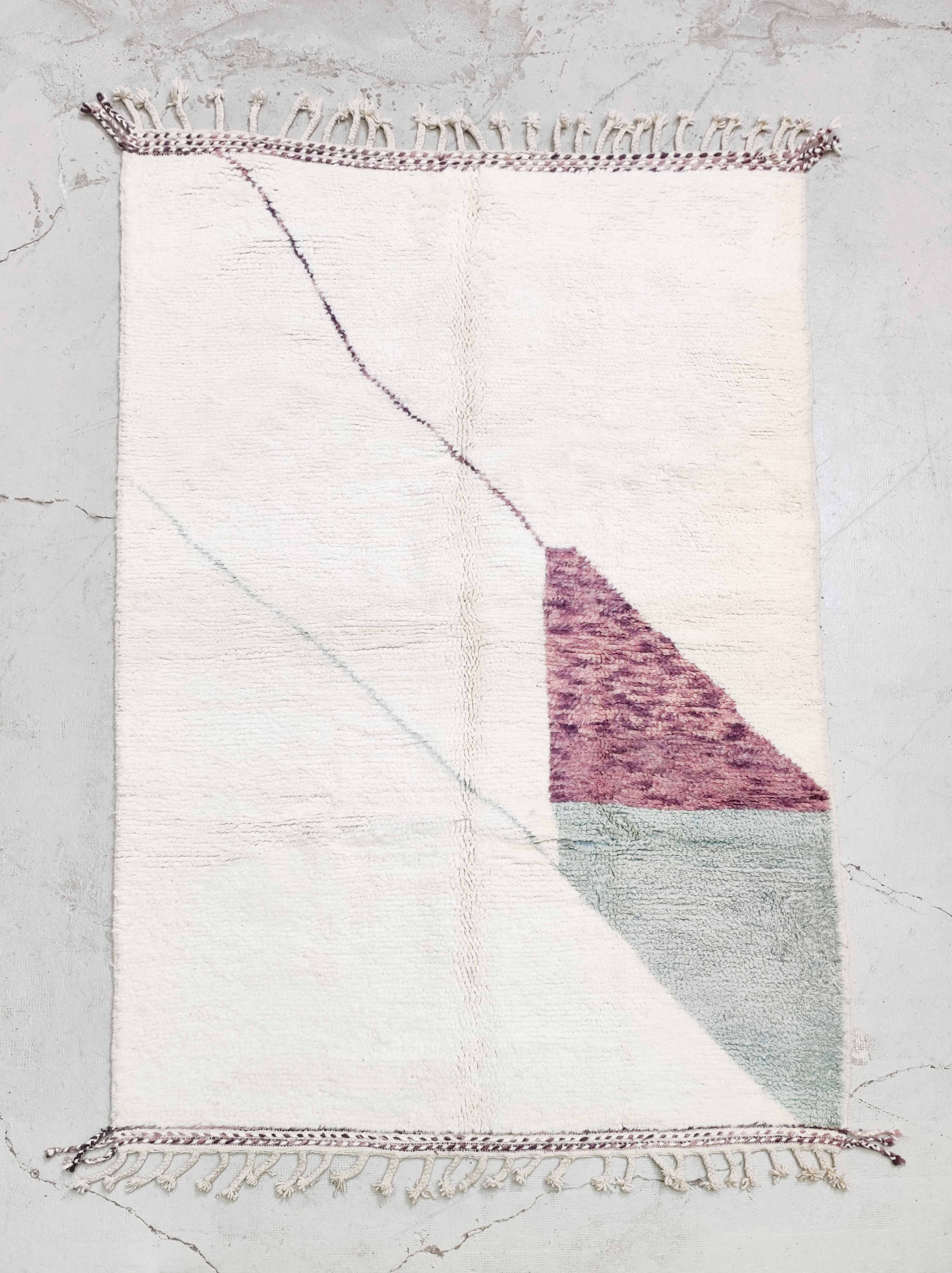 Tapis berbère Beni Ouarain écru à motifs colorés 2,50x1,62m