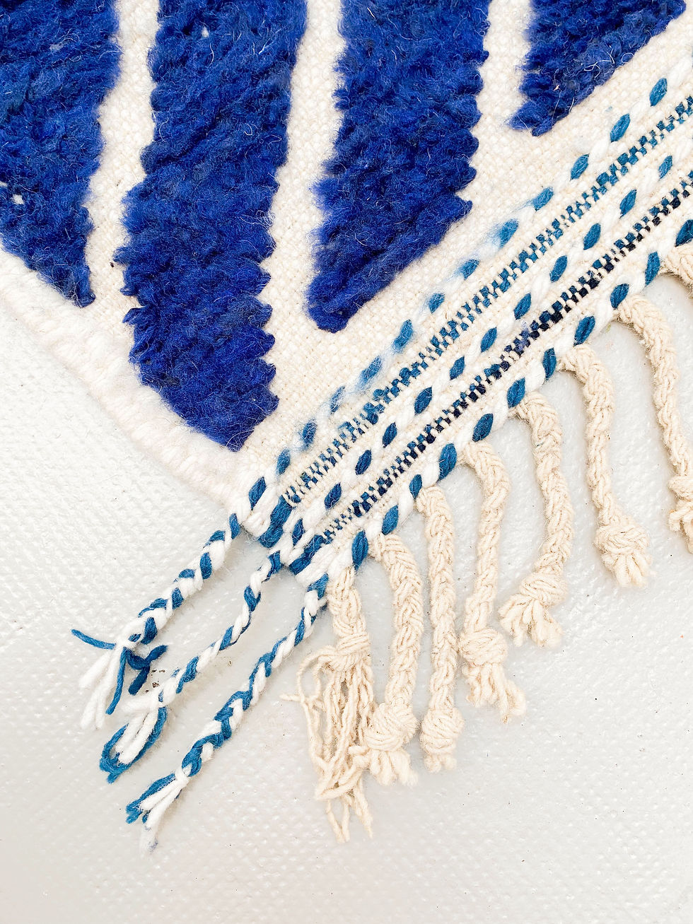 Miniature : Tapis berbère Beni Ouarain écru à motifs 1,58x1,05m