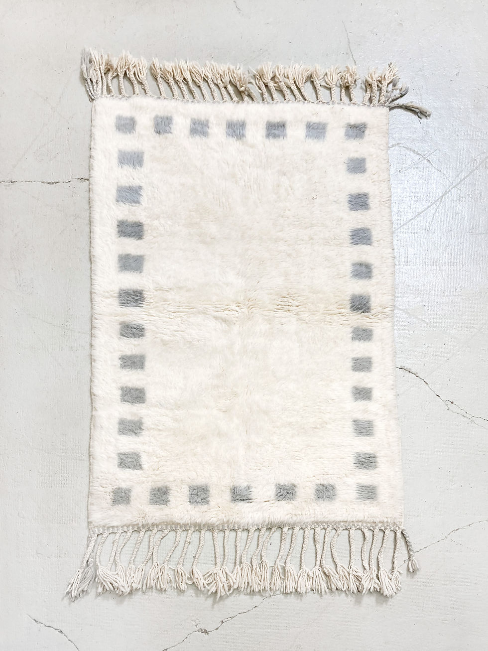 Miniature : Tapis berbère Beni Ouarain écru à carreaux bleus 1,68x1,14m