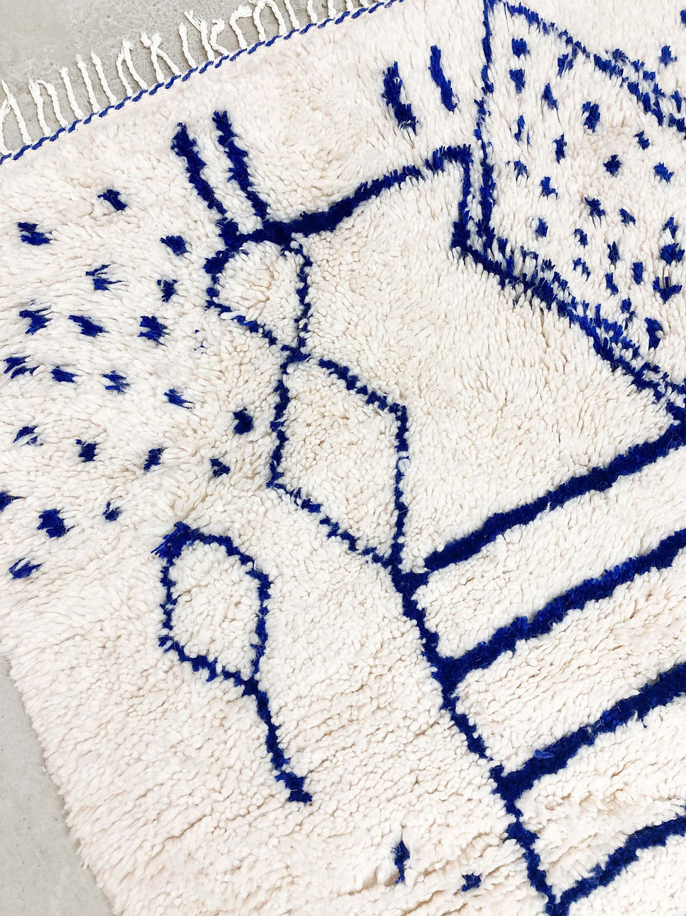 Miniature : Tapis berbère Azilal écru à motifs bleu majorelle 2,62x1,46m