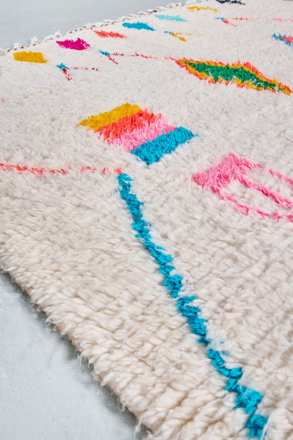 Miniature : Tapis berbère Azilal à motifs colorés 2,57x1,69m