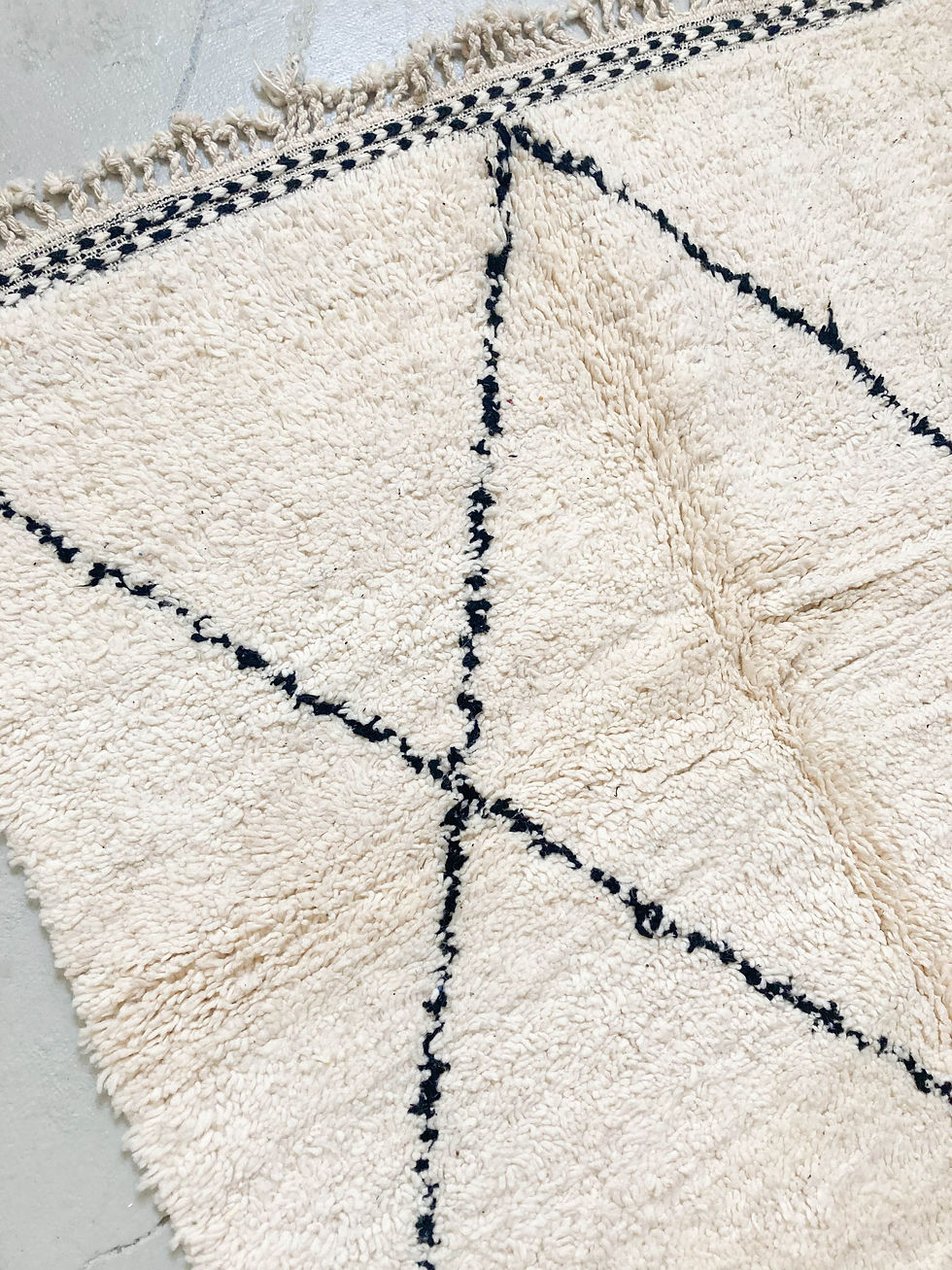 Miniature : Tapis berbère Beni Ouarain à losanges noirs 2,47x1,45m