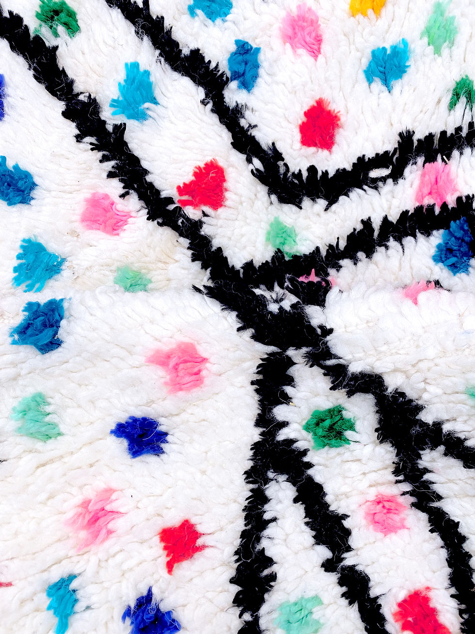 Miniature : Tapis berbère Azilal à motifs colorés 1,40x0,96m