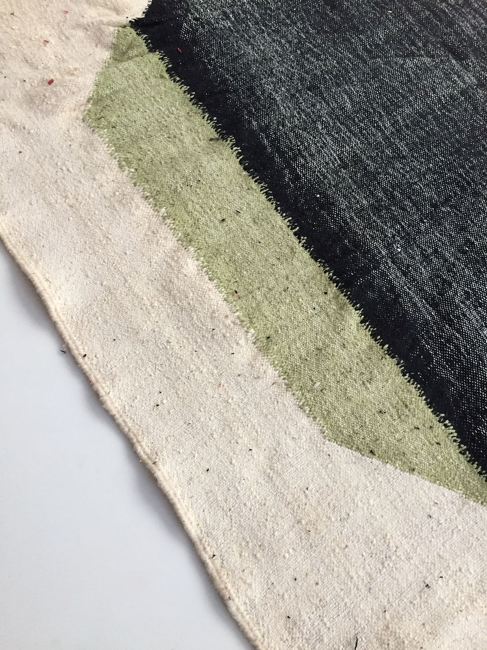Miniature : Kilim berbère écru et aplats colorés 2,85x1,90m