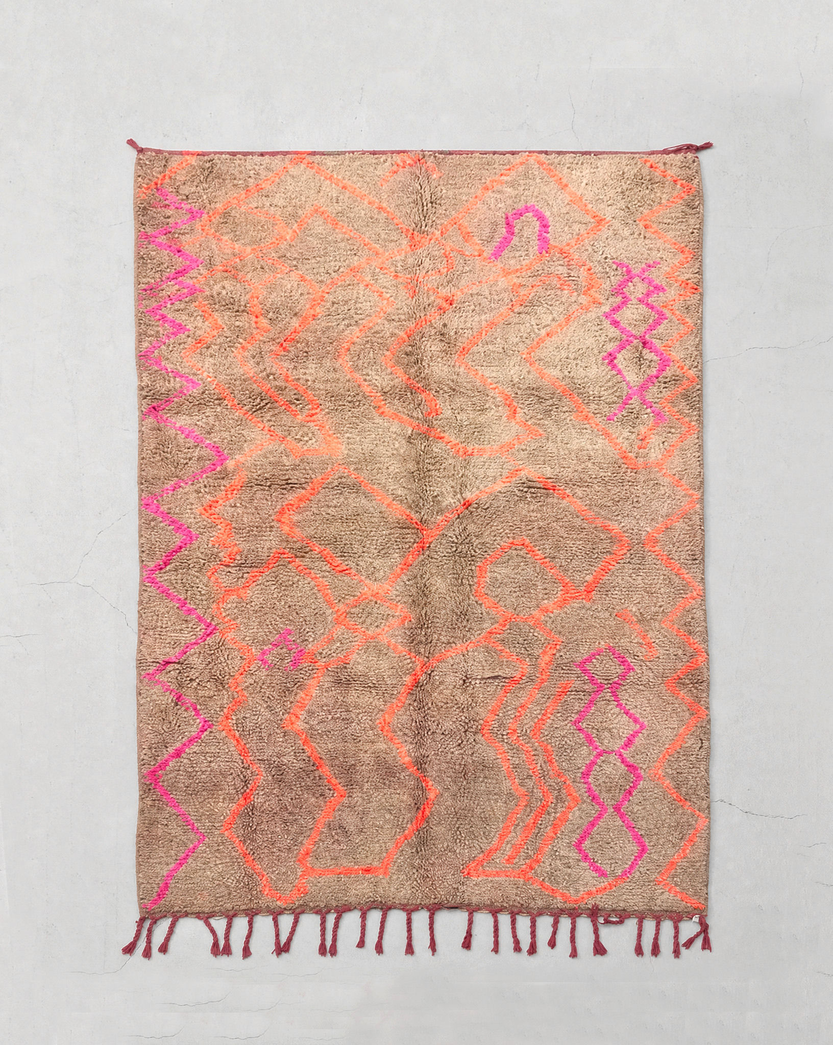 Tapis berbère Azilal à motifs fluos 2,17x1,50m