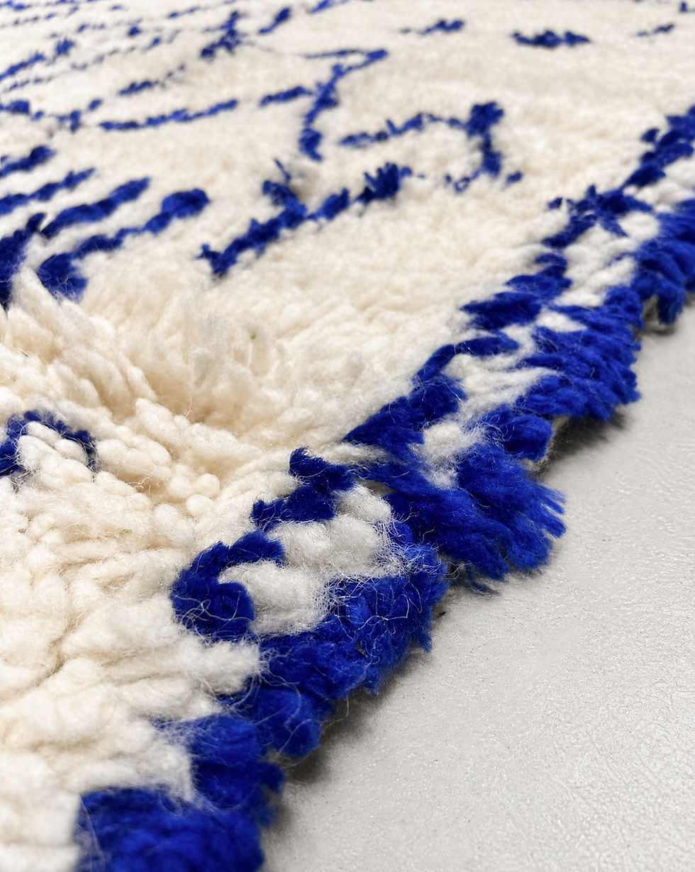 Miniature : Tapis berbère Azilal à motifs bleu majorelle 1,53x1,06m