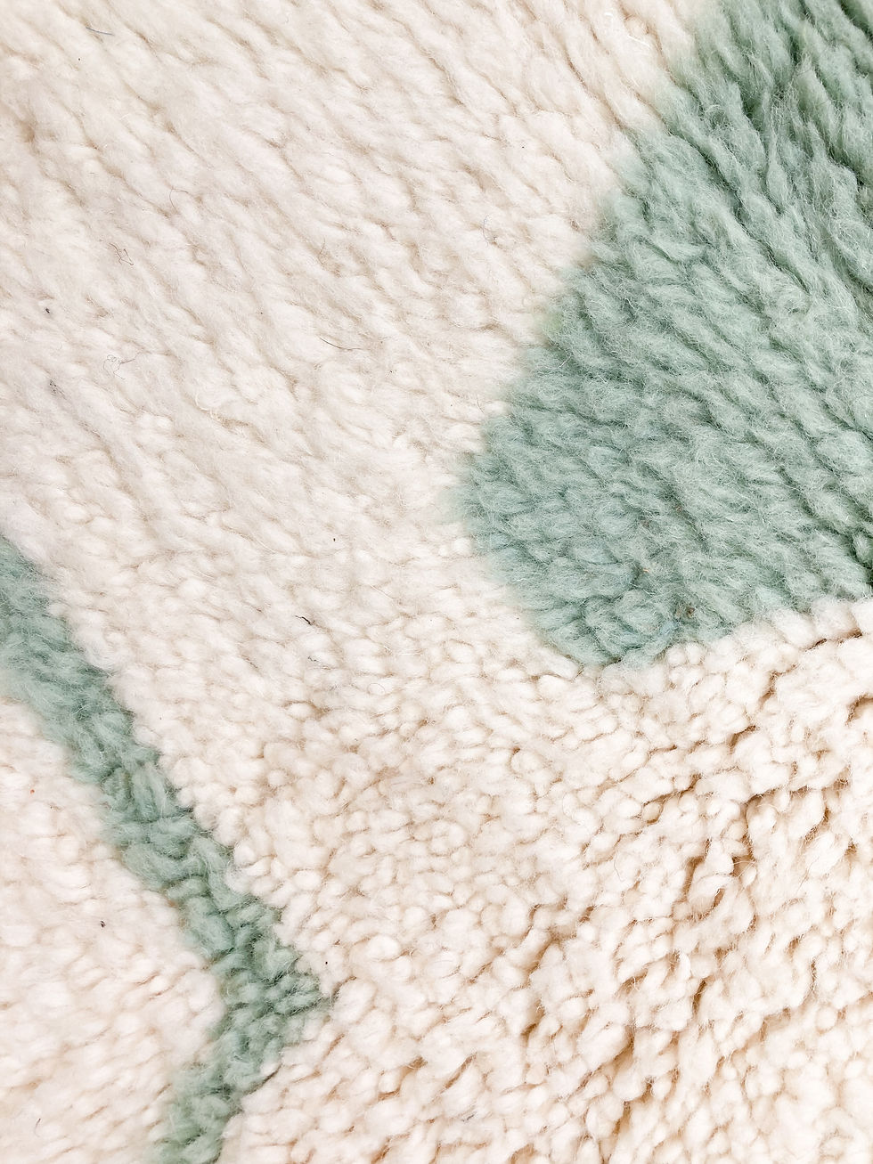 Miniature : Tapis berbère Beni Ouarain écru à motifs colorés 1,57x1,08m