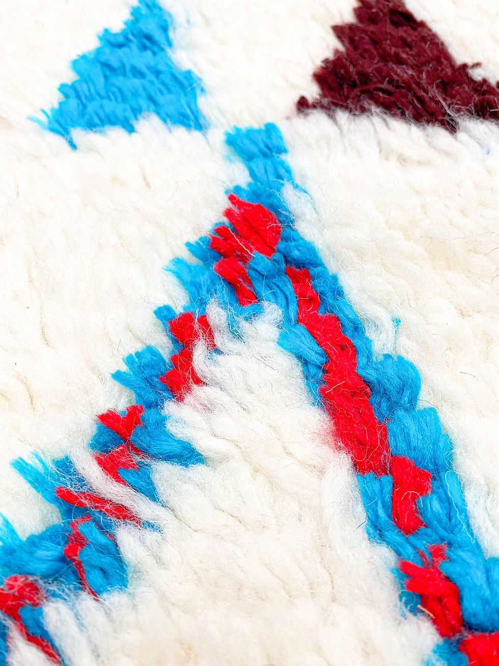 Miniature : Tapis berbère Azilal écru à motifs colorés 2,45x1,46m