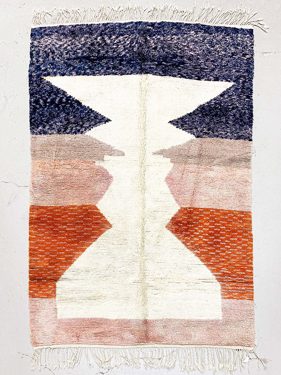 Miniature : Tapis berbère Boujaad écru à motifs colorés 3,06x2,19m