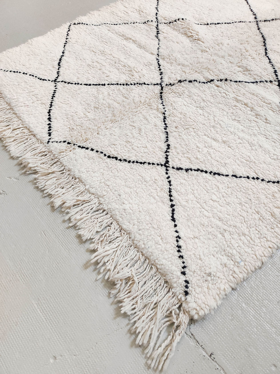 Miniature : Tapis berbère Beni ouarain à losanges noirs 2,56x1,48m