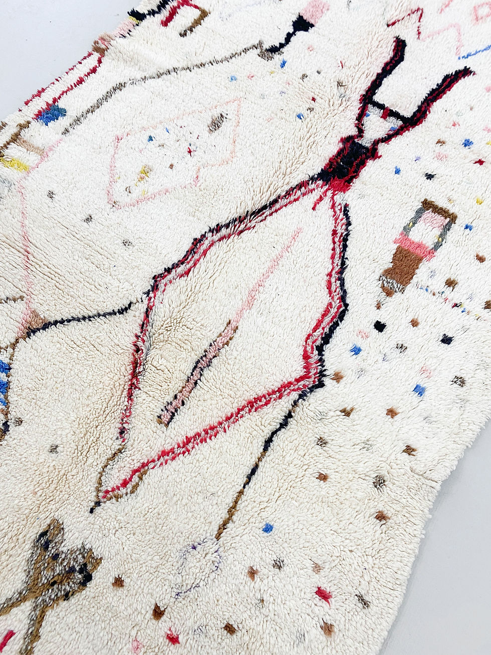 Miniature : Tapis berbère Azilal écru à motifs colorés 2,43x1,58m