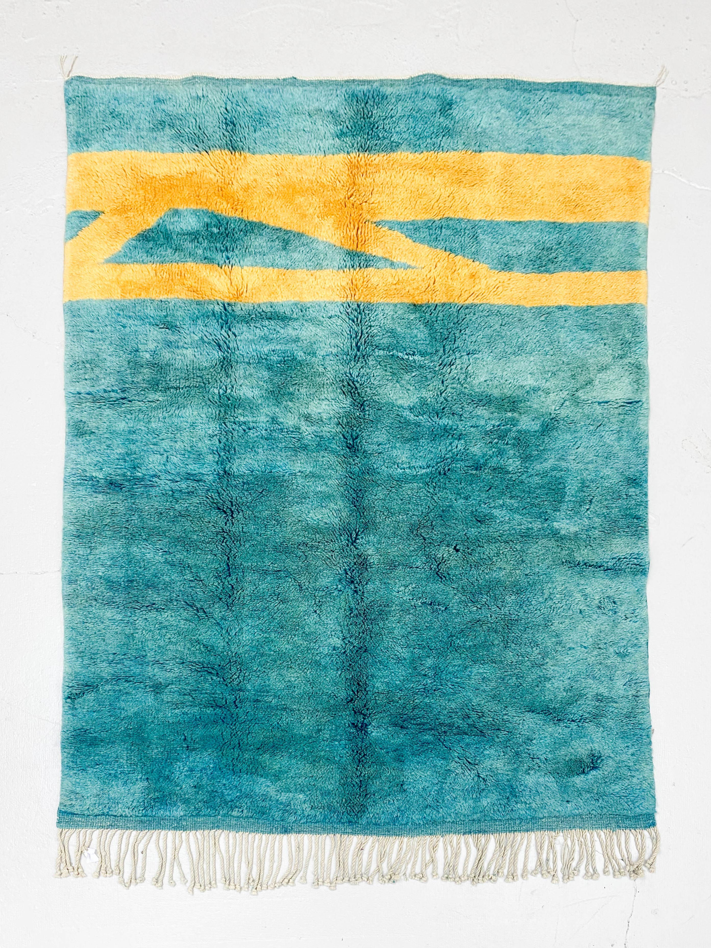 Tapis berbère M'rirt bleu canard à motif jaune 2,53x1,79m