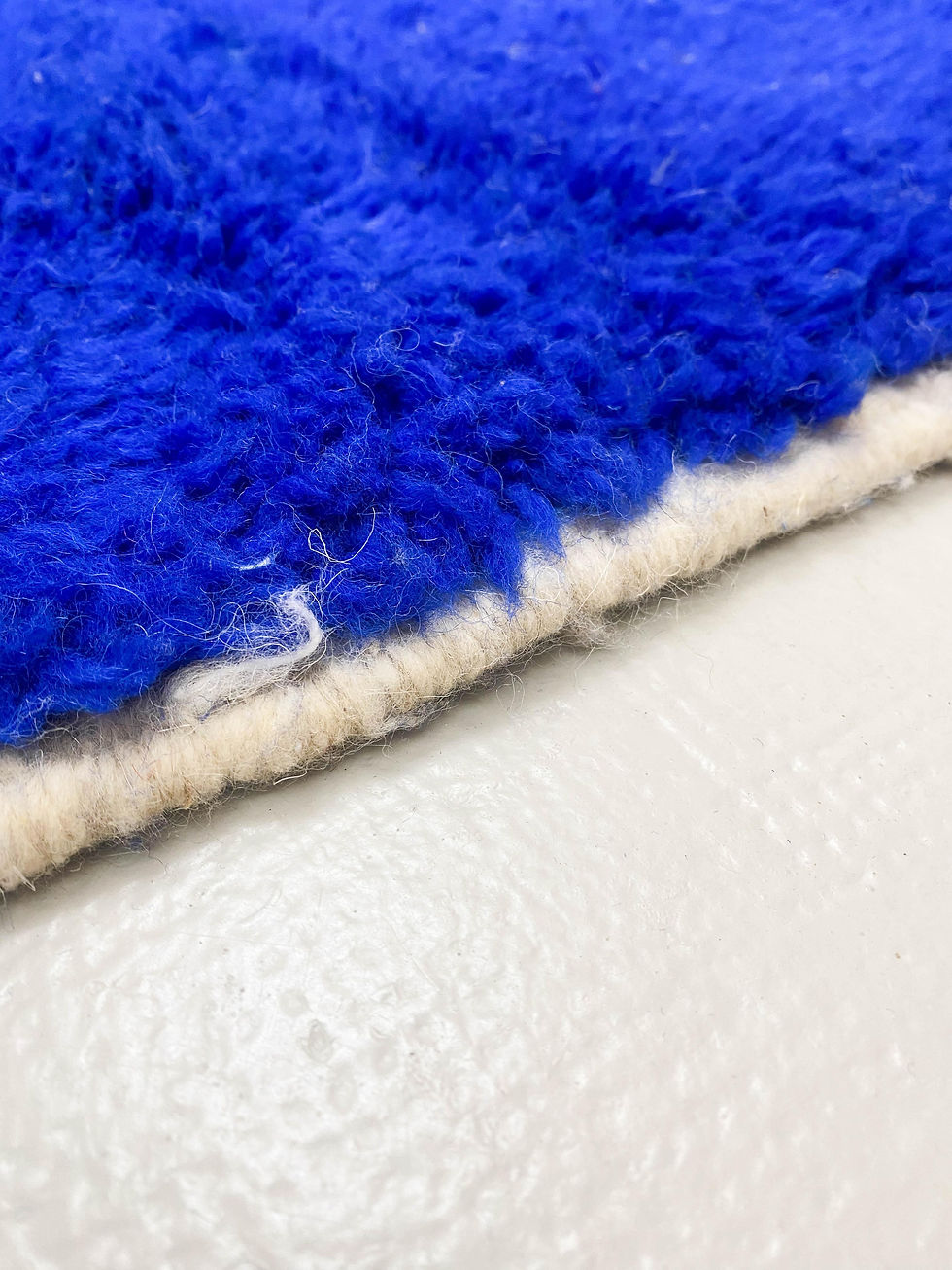 Miniature : Tapis berbère Beni Ouarain bleu majorelle uni 1,48x1,06m