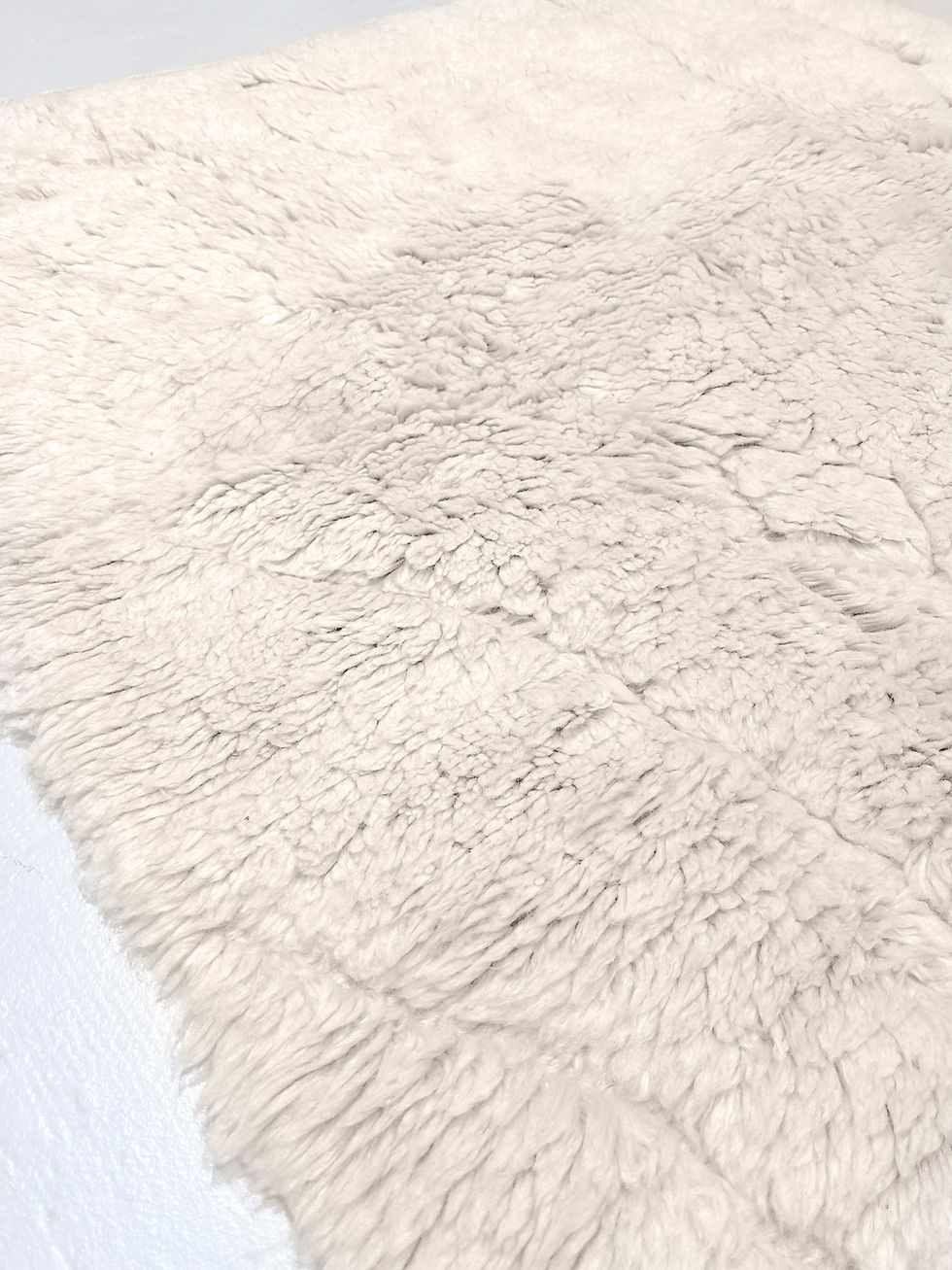 Miniatur: Beige Beni Ouarain Berberteppich mit eingravierten Mustern, 2,40 x 1,61 m