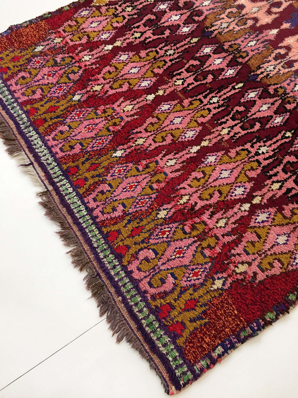 Miniature : Tapis berbère Boucherouite vintage brun à motifs colorés 1,60x1,30m