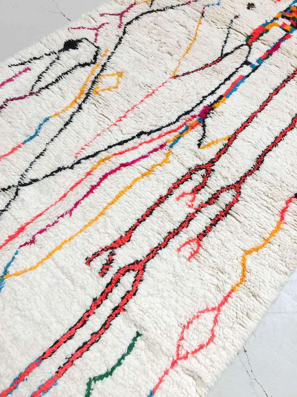 Miniature : Tapis berbère Azilal écru à motifs multicolores 3,15x1,87m