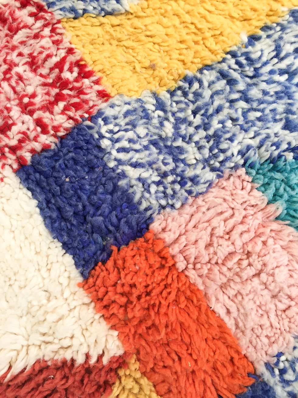 Miniature : Tapis berbère Azilal écru à motifs colorés 2,56x1,66m