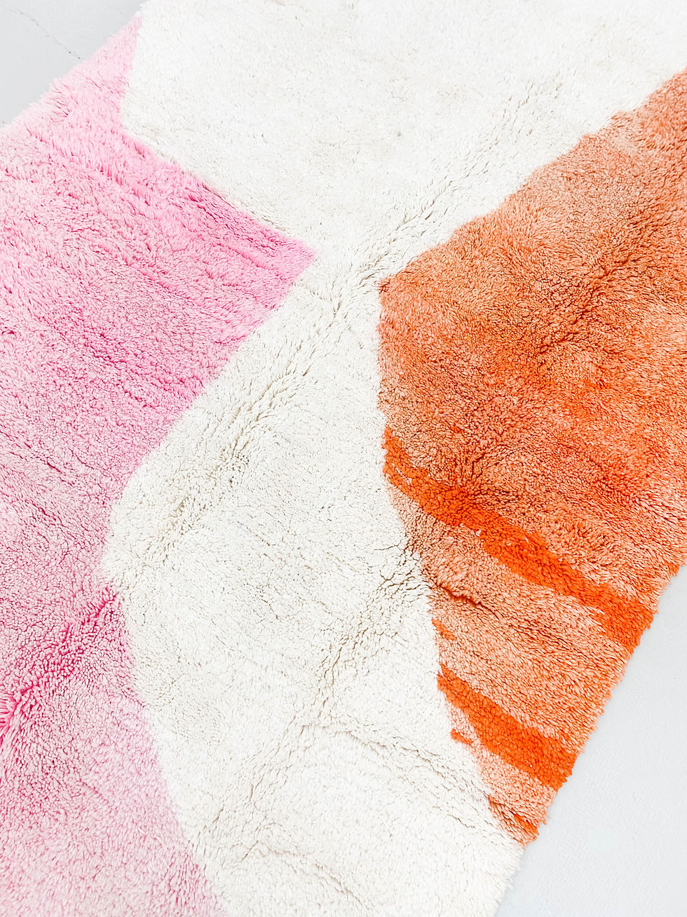 Miniature : Tapis berbère Beni Ouarain écru à motifs colorés 2,40x1,60m