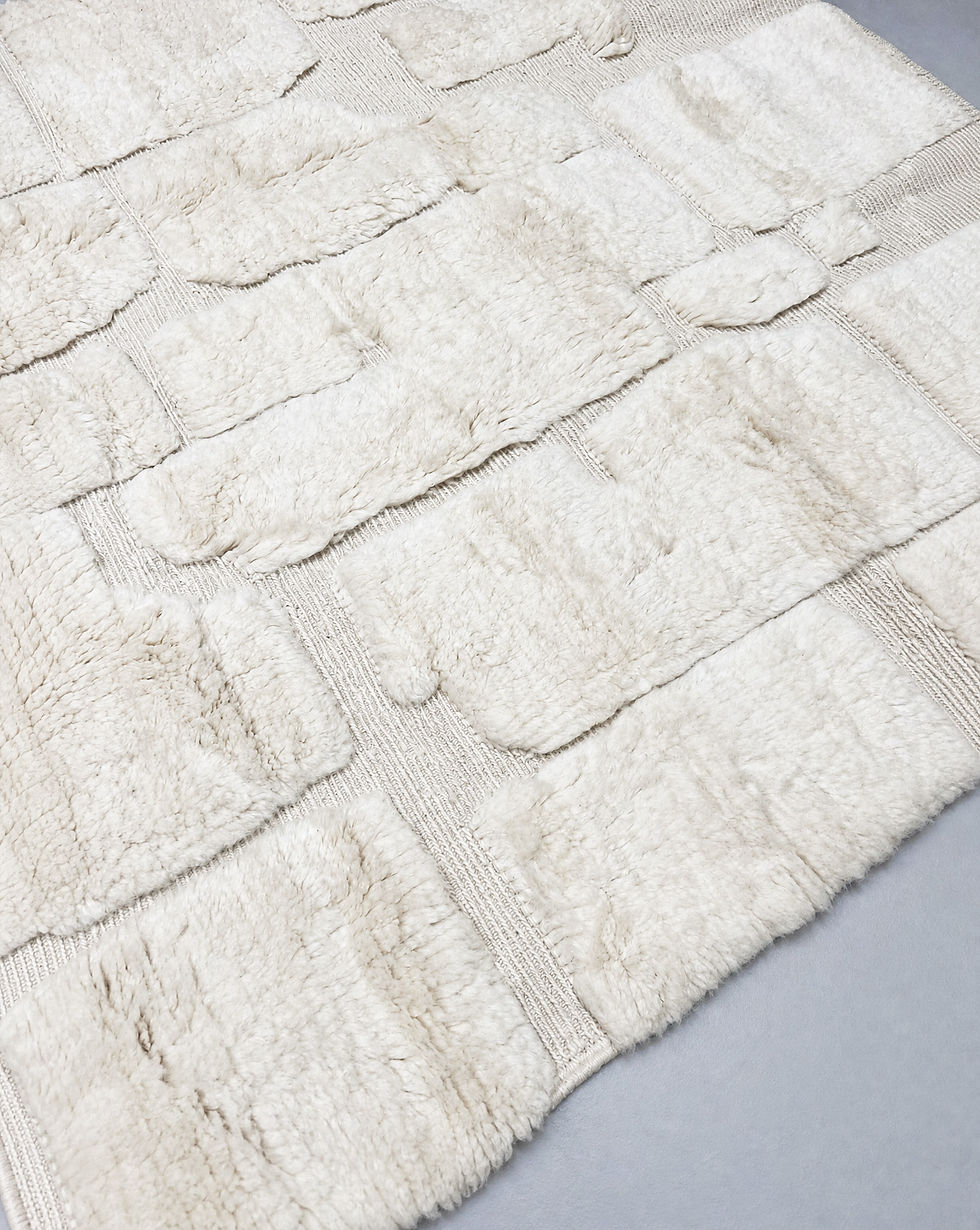 Miniature : Tapis berbère M’rirt  écru  à motifs gravés 3,12x2,04m