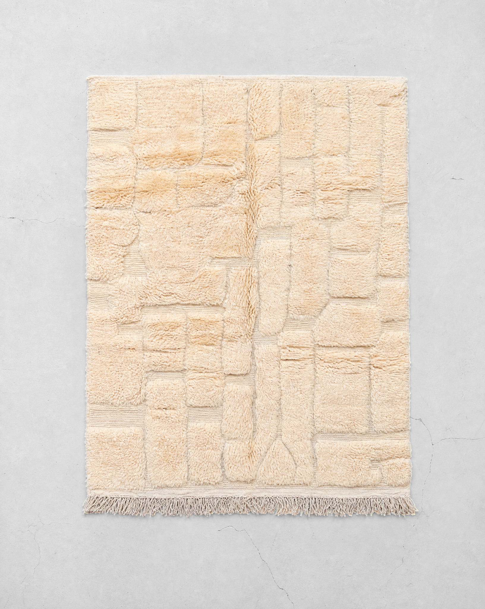 Tapis berbère M'rirt écru uni à motifs gravés 2,37x1,72m