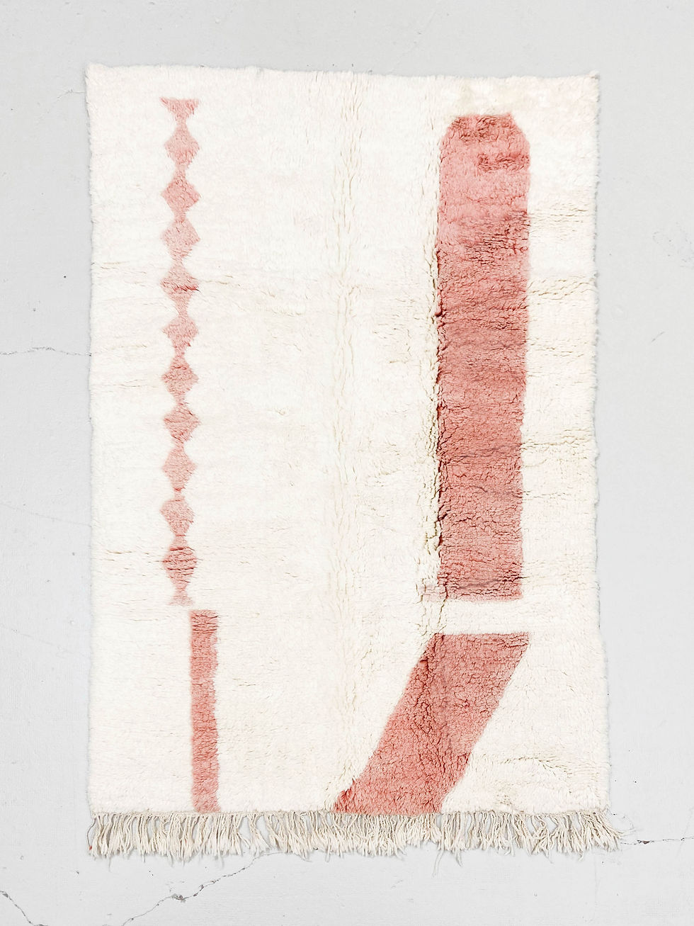 Miniature : Tapis berbère Beni Ouarain écru à motifs roses 2,38x1,56m
