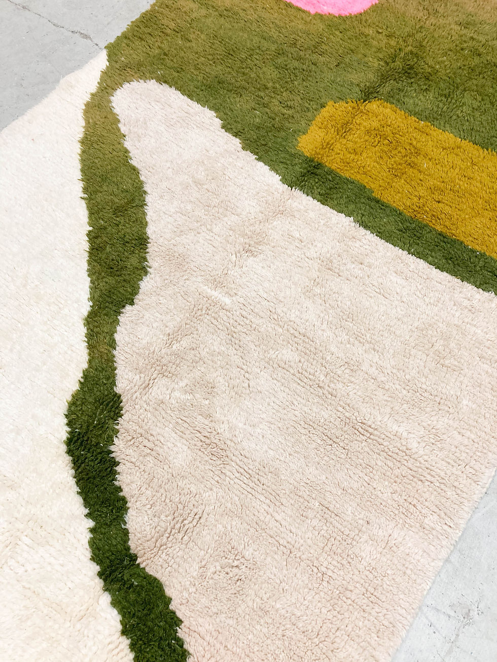Miniature : Tapis berbère Azilal écru à motifs colorés 2,57x1,51m