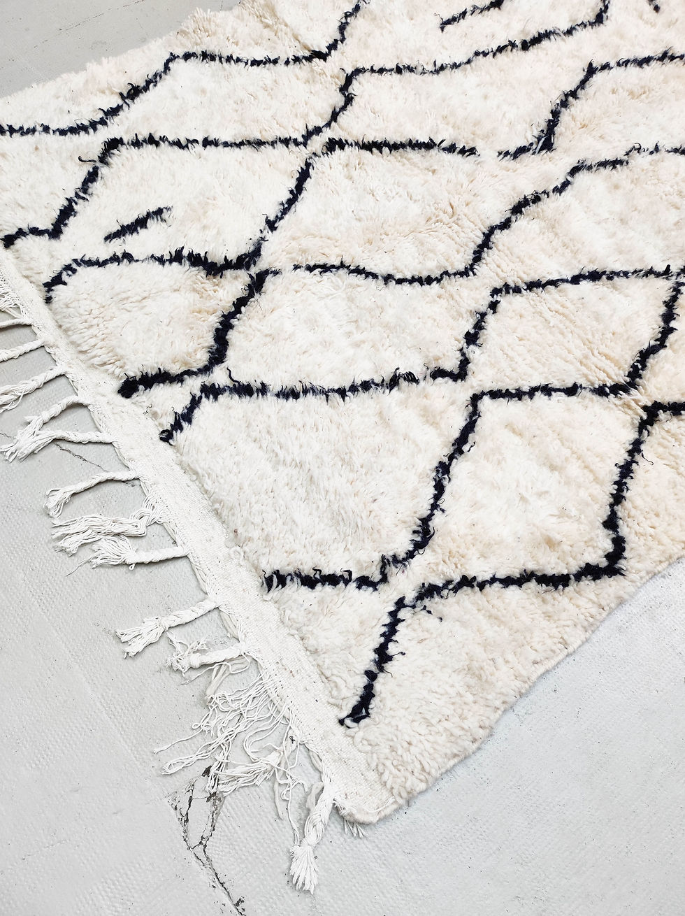 Miniature : Tapis berbère Beni Ouarain à motifs libres bleu marine 2,38x1,37m